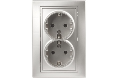 Розетка Intro Plano 1-205-03 с заземлением двойная 2X2P+E Schuko, 16А-250В, IP20, СУ, алюминий