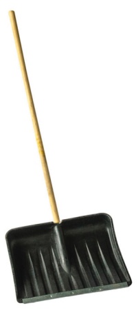 Лопата снегоуб., пластм., с накл., дер. черенок, 500*382мм